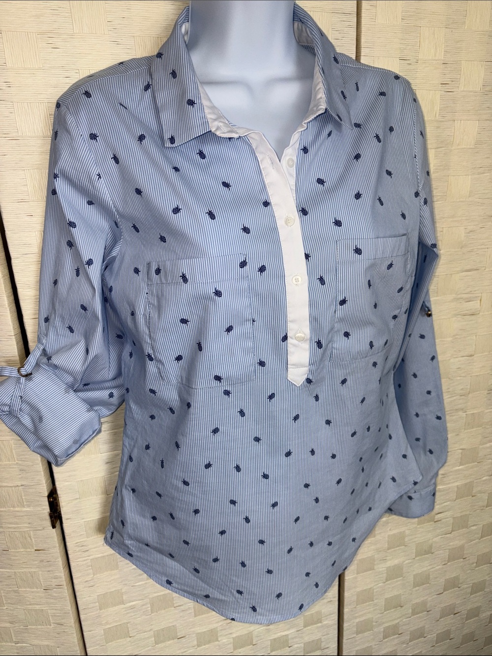 Zara Basic Collection Button 1/2 down blouse size Small